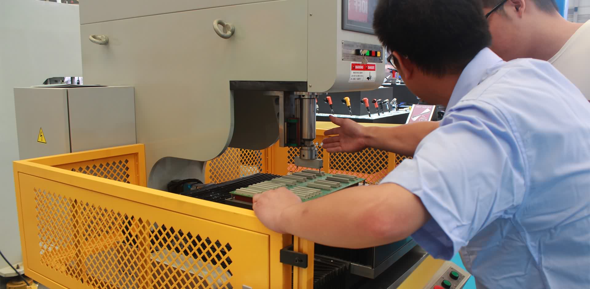 氣液增壓缸、液壓油缸、伺服電動缸、壓機